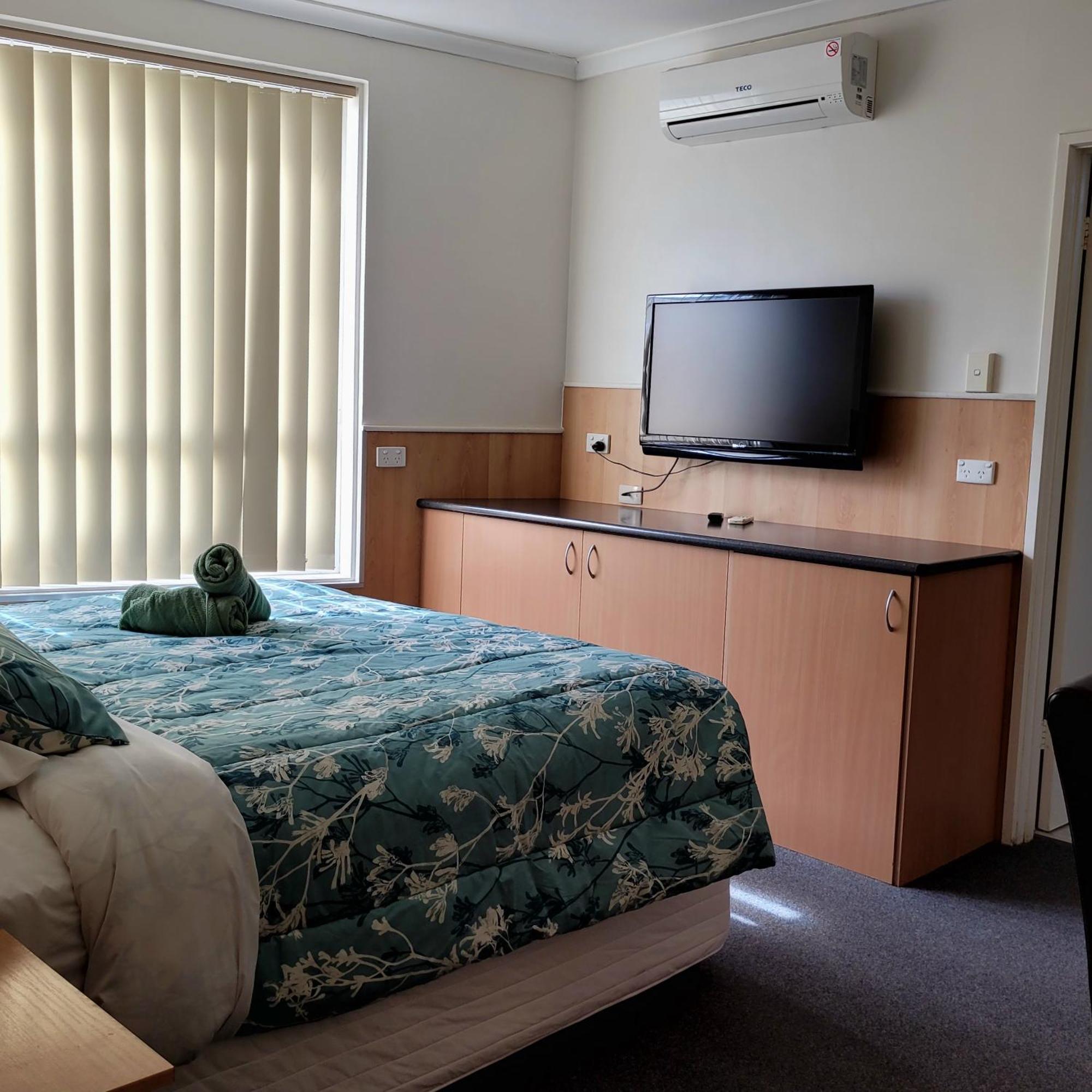 Bamboo Motor Inn Lakes Entrance Ngoại thất bức ảnh